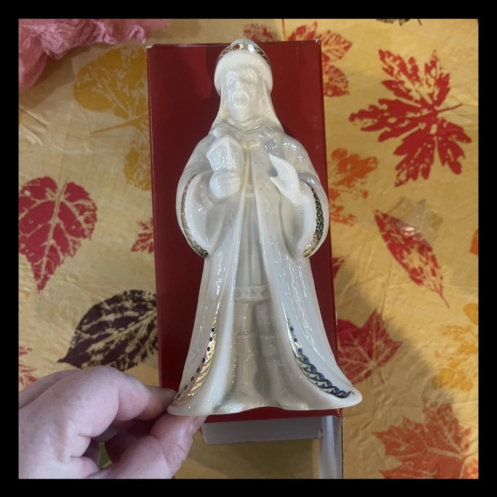 Lenox Vintage China Jewels 3 Wise Men King Gaspar Figurine Nativity Christmas